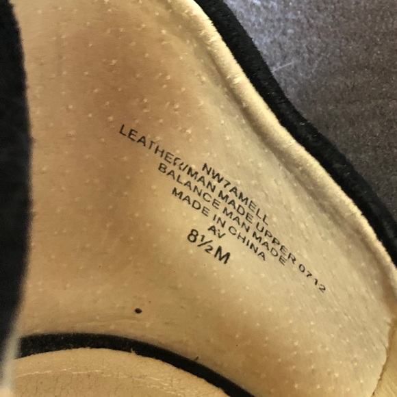 NINE WEST Black Suede Heels Size 8.5 - Picture 10 of 10